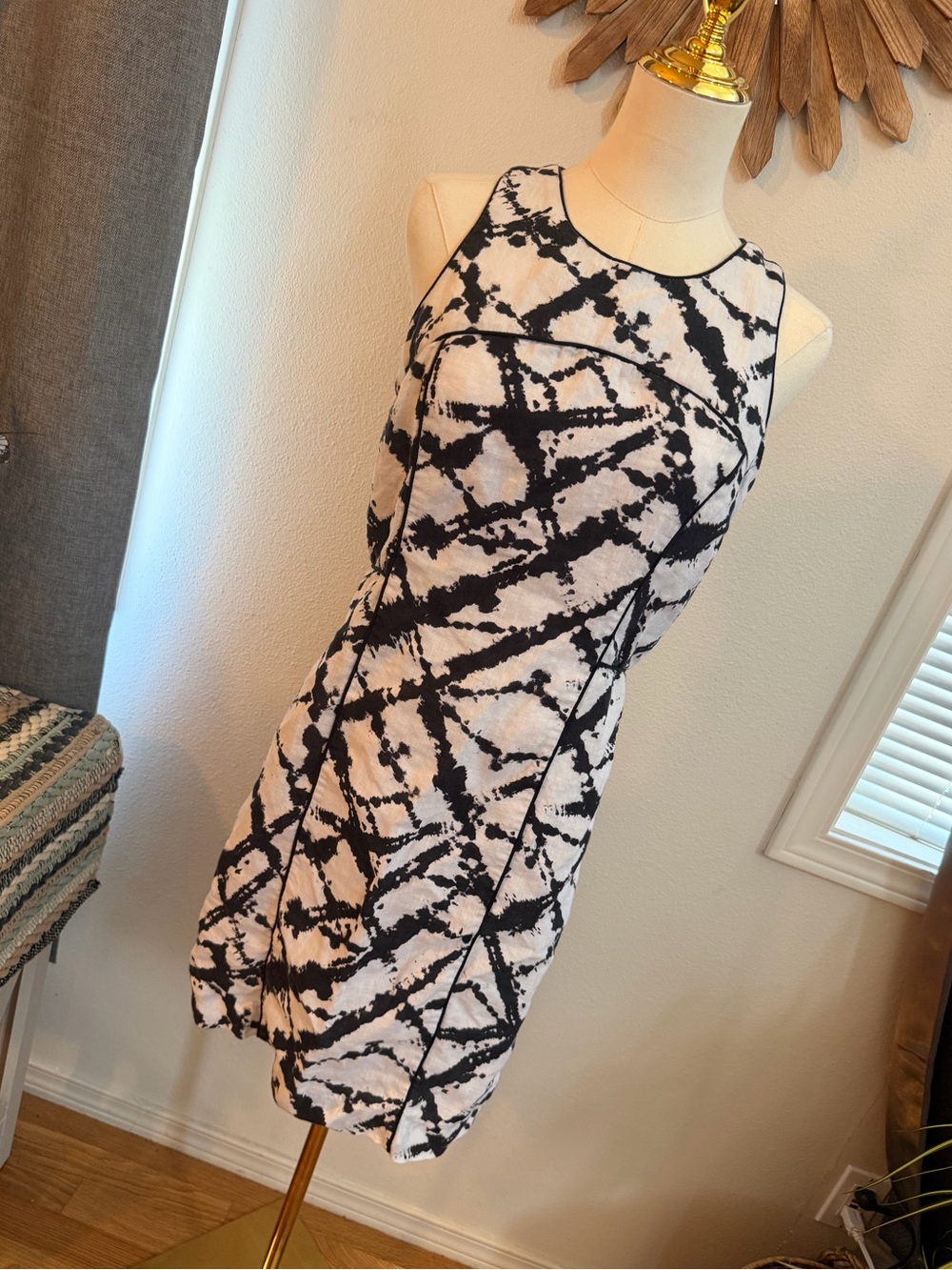 Cynthia Rowley Black White Abstract Print Sheath Dress Size 8